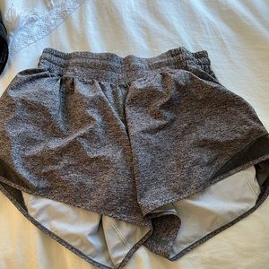 Lululemon Hotty Hot 4-Inch Short